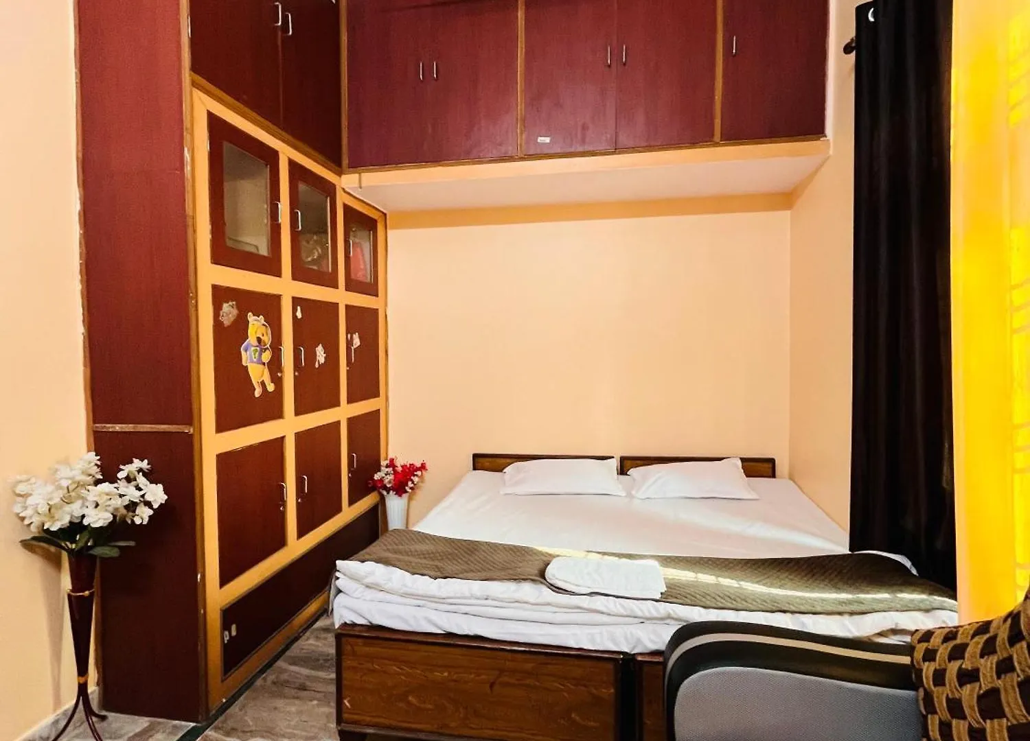 Travellers Stay Váránaszi