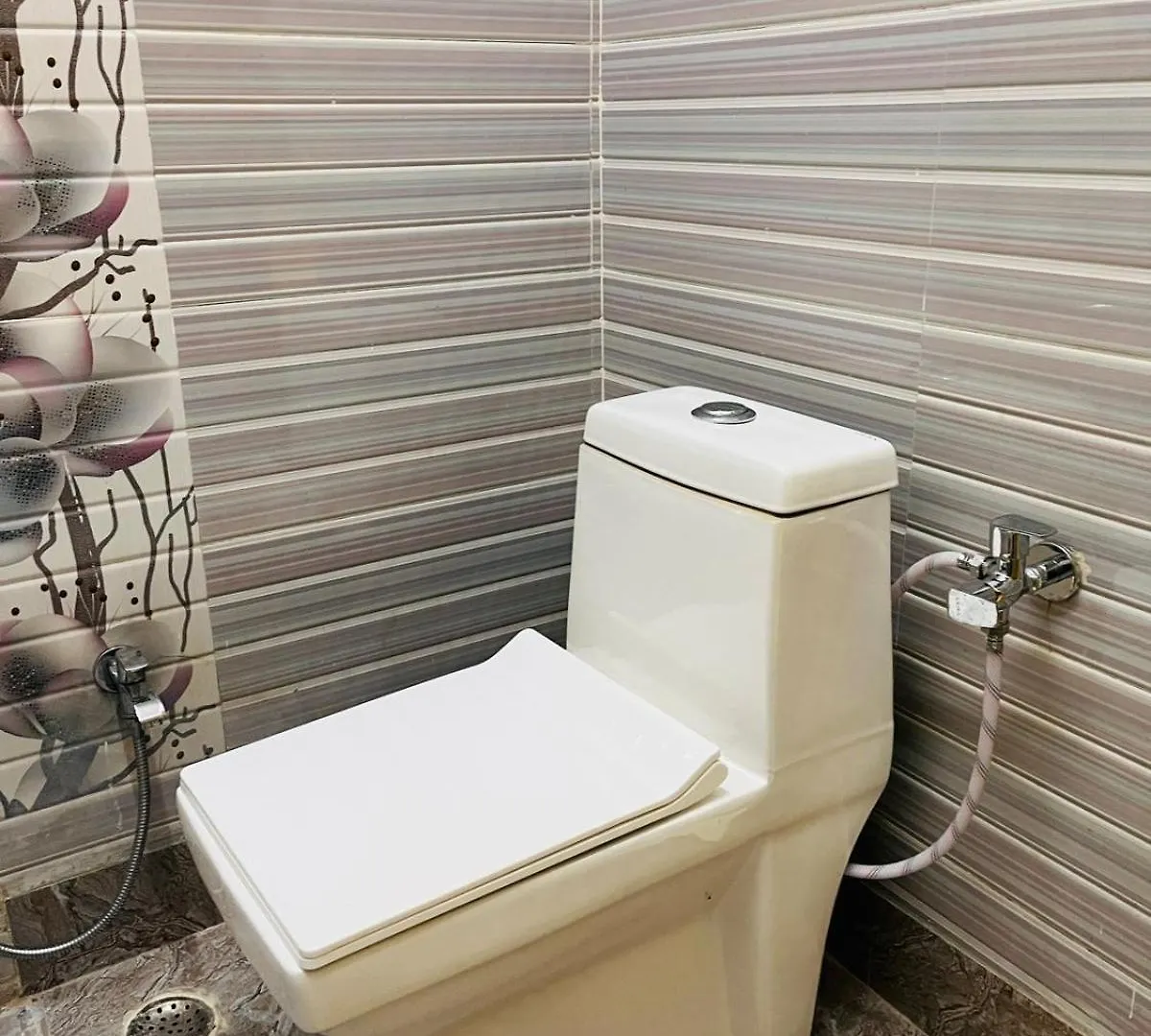 Travellers Stay Váránaszi Apartman
