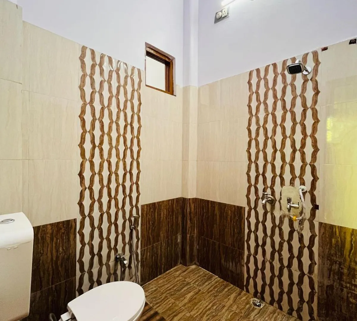 Apartman Travellers Stay Váránaszi